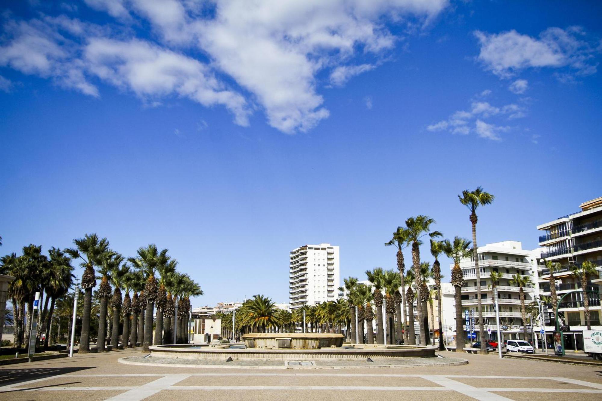 Santillana Homestay By Turismar Salou Esterno foto