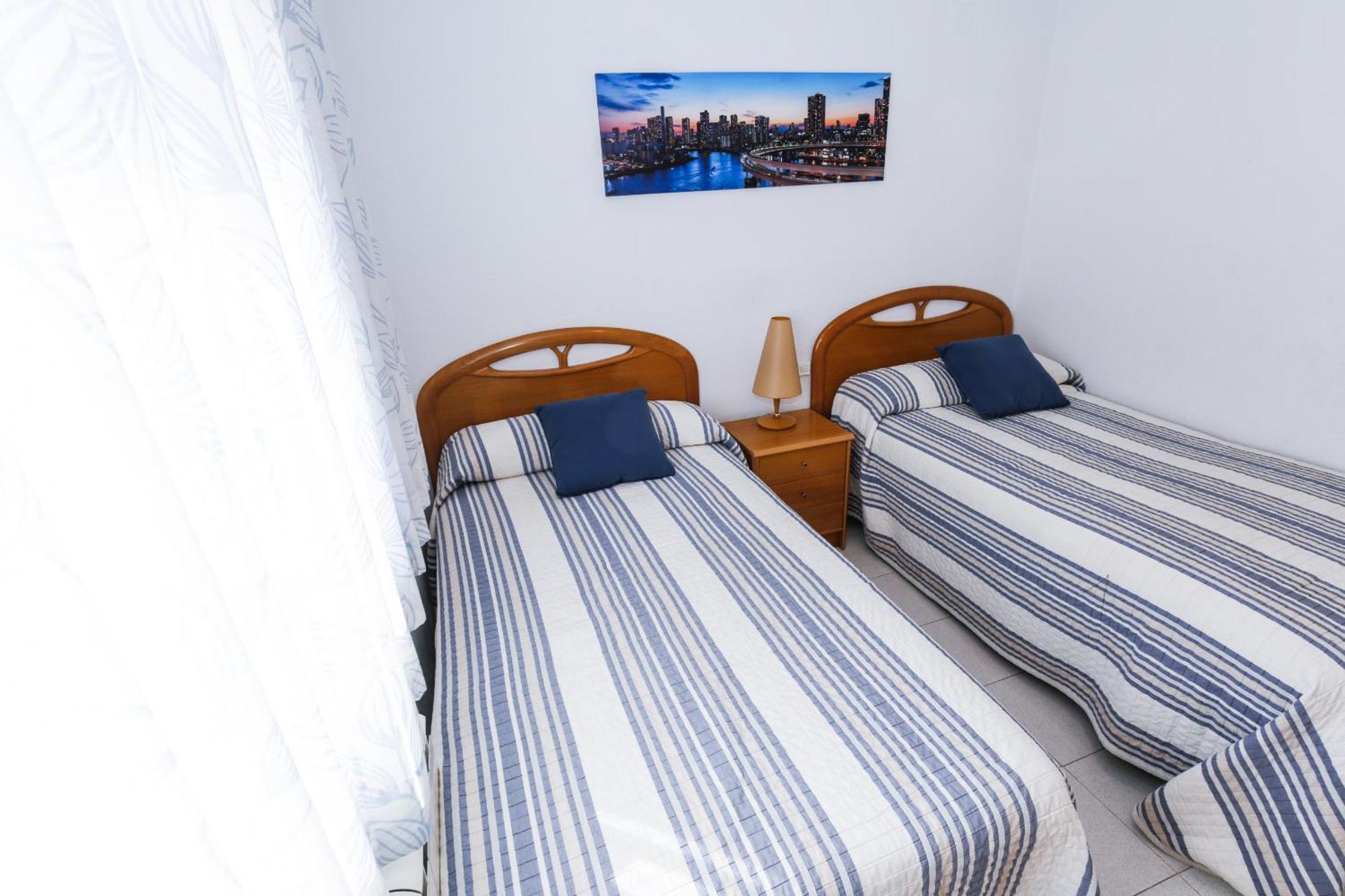 Santillana Homestay By Turismar Salou Esterno foto